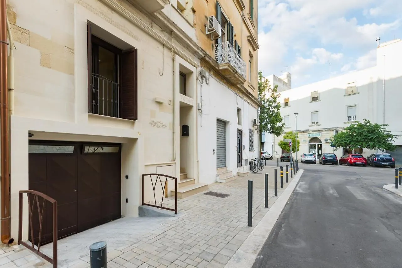 Maison Rudy - By Annet Lecce Apartment