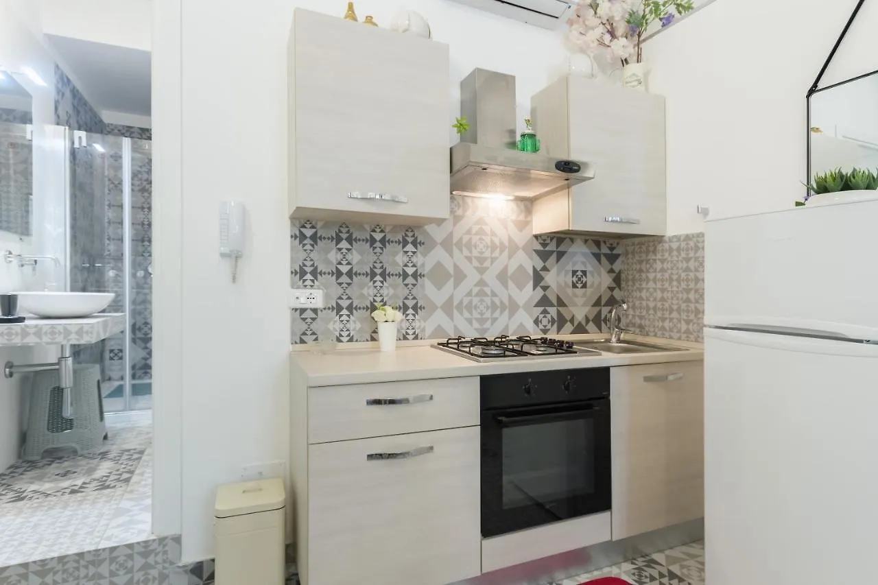 Maison Rudy - By Annet Lecce 0*,  Italy