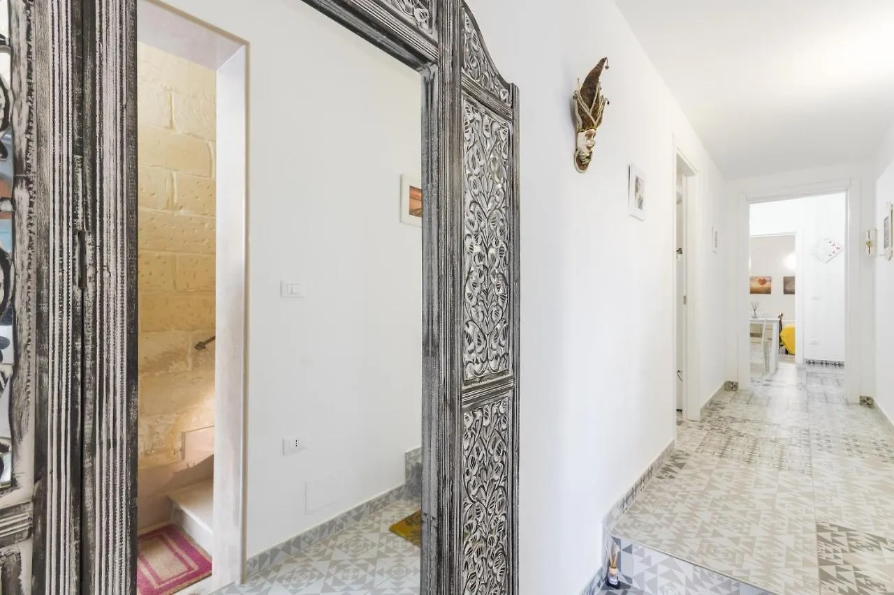 Maison Rudy - By Annet Lecce 0*,  Italy